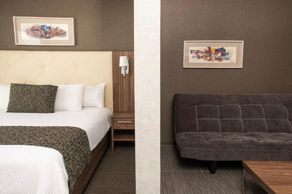 Casa Inn Galerias Celaya Eksteriør billede